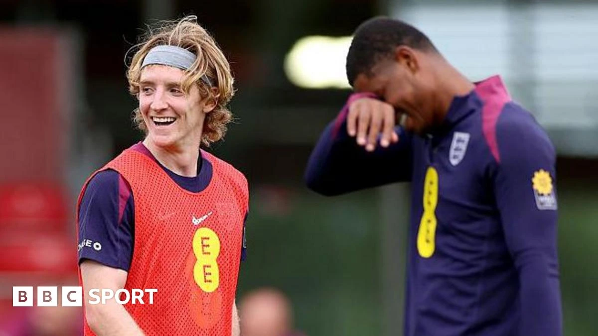 Why Gordon for Barcelona & what does it mean for Rashford?