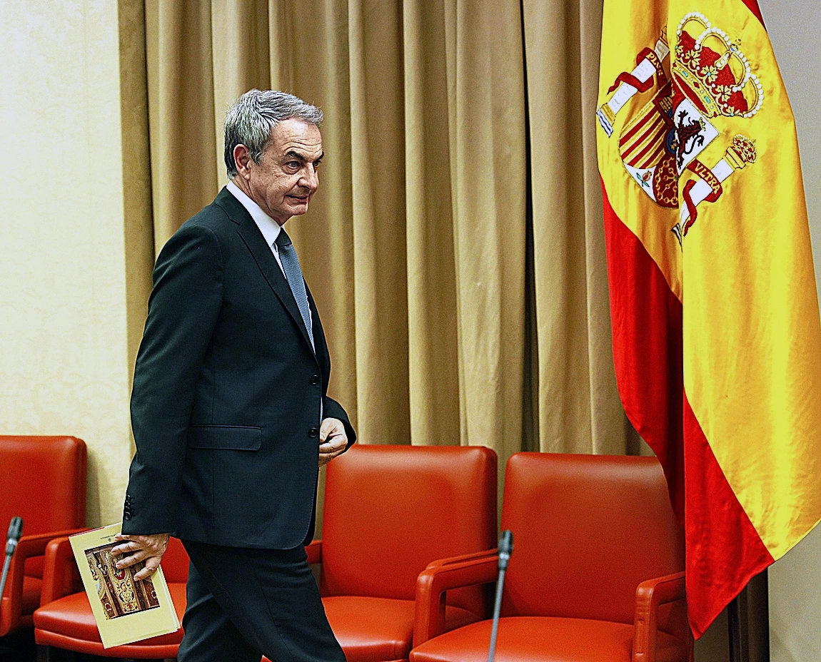 El autor real de los informes de Análisis Relevante cobró 36 veces menos que la familia Zapatero por darle ideas y maquetar los textos: "Cobré 18.000 euros en seis años"