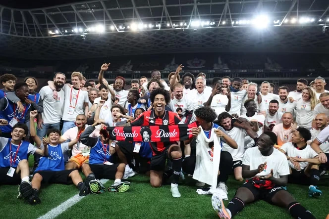 Nice sauve sa place en Ligue 1 en battant Saint-Etienne lors du barrage retour