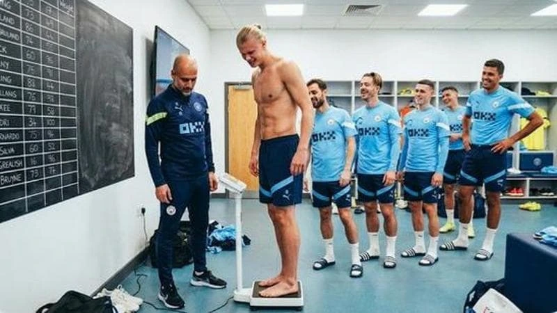 Il peso di Guardiola sulla Premier League: nel City non giocherà chi ha mangiato troppo a Natale