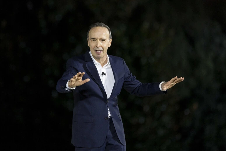 Benigni torna in tv: 'Mi sono innamorato di Pietro, un uomo come noi'