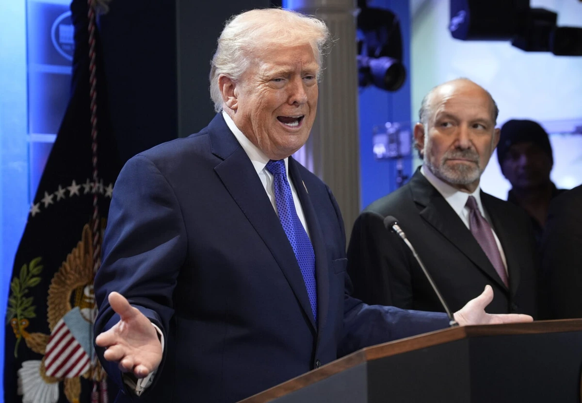 Trump anuncia que aumentará los nuevos aranceles globales de EEUU del 10 al 15% tras el varapalo del Supremo