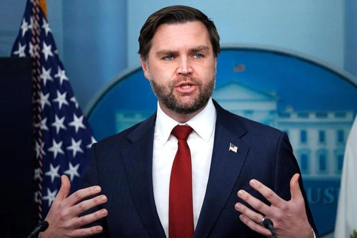 EE.UU e Irán siguen negociando, pero Vance admite la gran duda: "No sabemos cuándo o si se firmará"