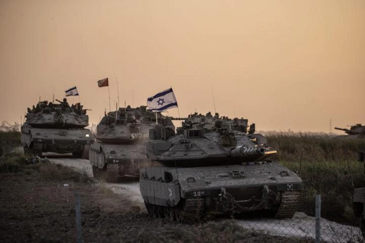 De línea amarilla a naranja: Netanyahu ordena a su ejército que se apodere del 70% de Gaza, violando el alto el fuego