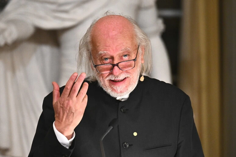 Il Nobel Letteratura Krasznahorkai, 'essere umano, chi sei?'