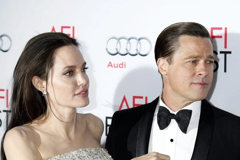 Pitt contro Jolie, un giudice dà ragione a Brad su 22 documenti segreti