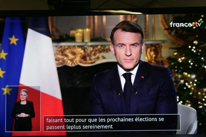 Les vœux teintés de résignation d’Emmanuel Macron