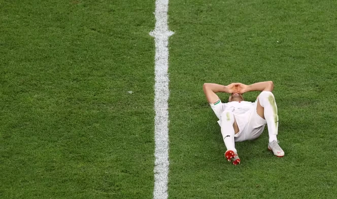 Pour quelques centimètres de trop, l’équipe d’Iran doit patienter avant de savoir si elle poursuit son parcours dans la Coupe du monde 2026