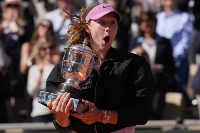 Roland-Garros 2026 : les sacres de Mirra Andreeva et d’Alexander Zverev rétablissent la hiérarchie à l’issue d’un tournoi renversant