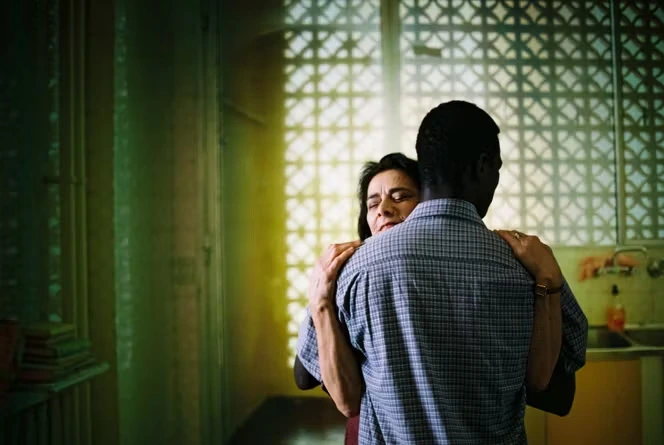 Dans « Seuls les rebelles », Danielle Arbid filme un amour décrié dans un Liban reconstitué en studio