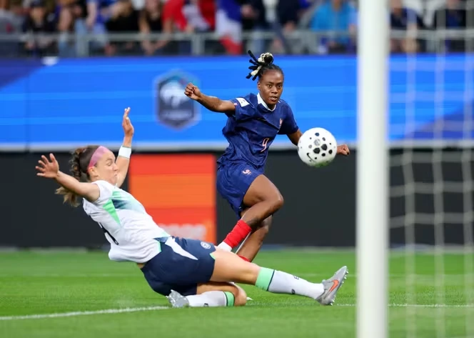 France-Irlande : les Bleues viennent à bout des Irlandaises et arrachent leur qualification pour la Coupe du monde de football 2027