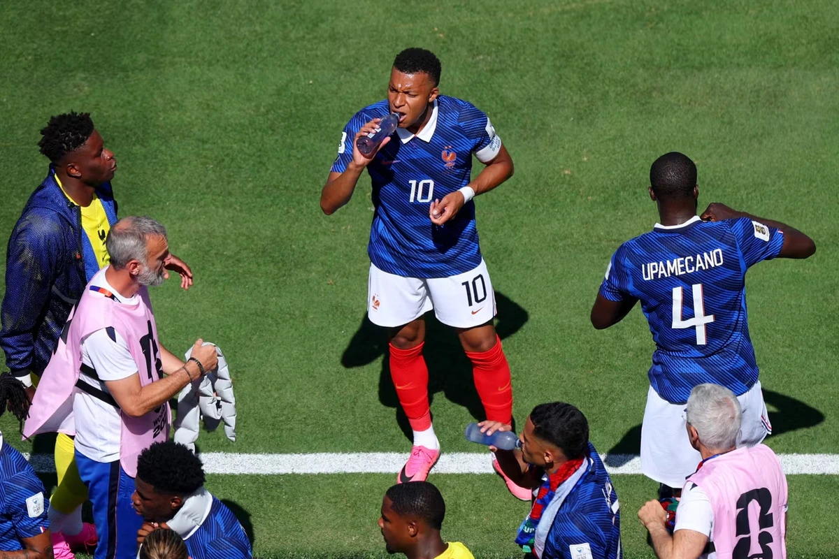 « La Coupe du monde 2026 bouleverse la temporalité de la compétition, mais aussi celle du jeu »