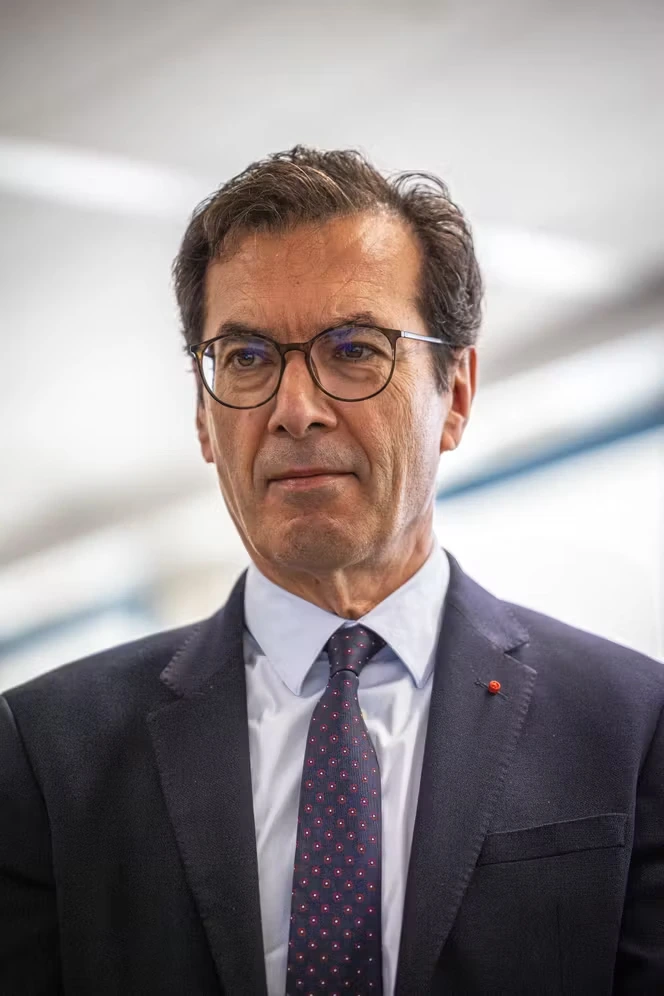 Jean-Pierre Farandou, ministre du travail : « On ne peut pas arrêter la France à partir de 30 °C »