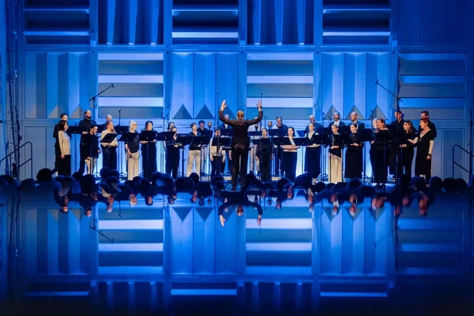 Au festival ManiFeste de l’Ircam, à Paris, une immersion dans l’espace sacré de la voix