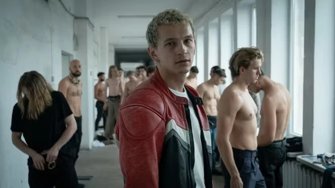 La série « Proud » ou l’éveil à la parentalité d’un jeune gay