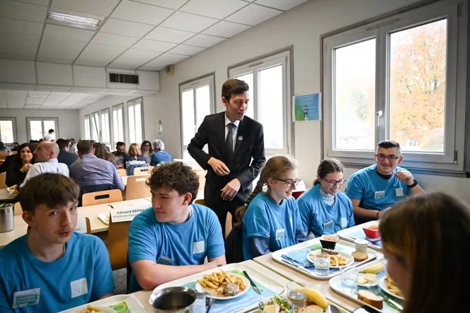 Bac 2026 : le stress des candidats, pris de court par l’annonce de la hausse du niveau attendu en orthographe