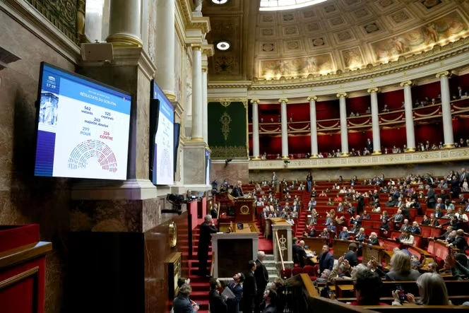 Aide à mourir : l’administration du geste létal et le délit d’entrave au cœur de débats décisifs à l’Assemblée