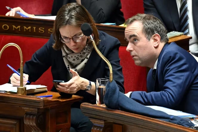 Sébastien Lecornu incité à ne surtout pas baisser la TVA sur les carburants