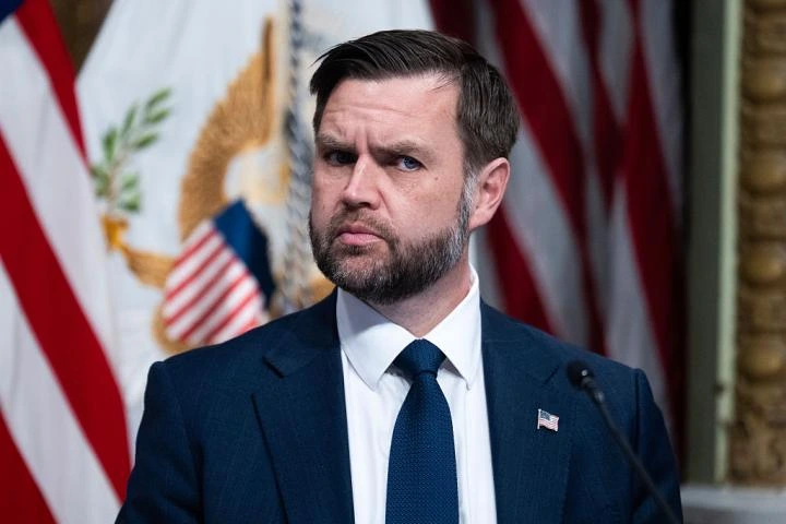 "No creo que sean alienígenas, creo que son demonios": la frase de JD Vance que está alimentando a los pastores evangélicos que ven los ovnis como amenaza espiritual