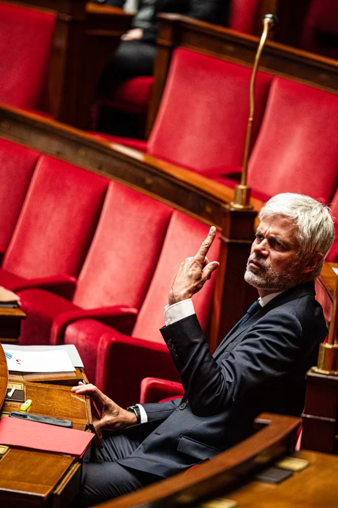 « Médiacités » fait appel à des bénévoles pour éplucher les notes de frais de Laurent Wauquiez