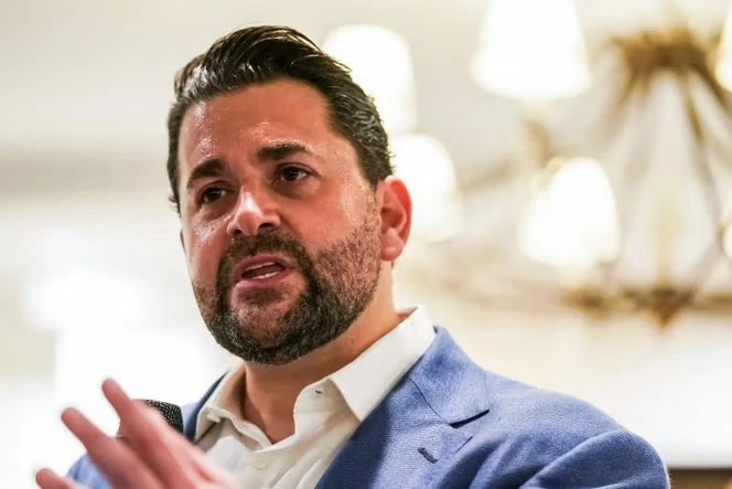 Pour reconquérir les touristes, les Etats-Unis mandatent un ambassadeur MAGA