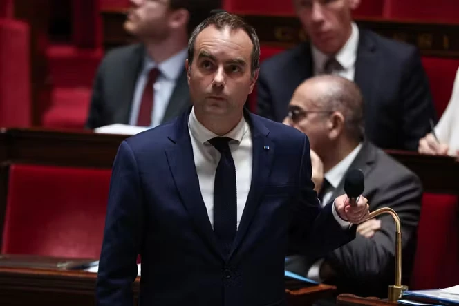 Une heure hebdomadaire d’enseignement à l’IA en 2de dès la rentrée de 2027, annonce Sébastien Lecornu