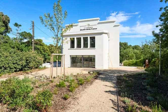 A Montolieu, dans l’Aude, un nouvel écrin pour les œuvres de la galeriste Cérès Franco