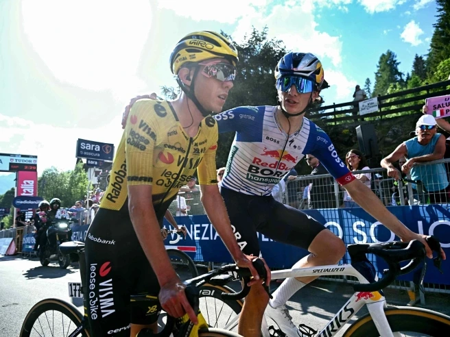 Il Giro d'Italia è in piena salute, ma il ciclismo italiano in crisi: si segua il modello danese, e anche lo Stato faccia la sua parte