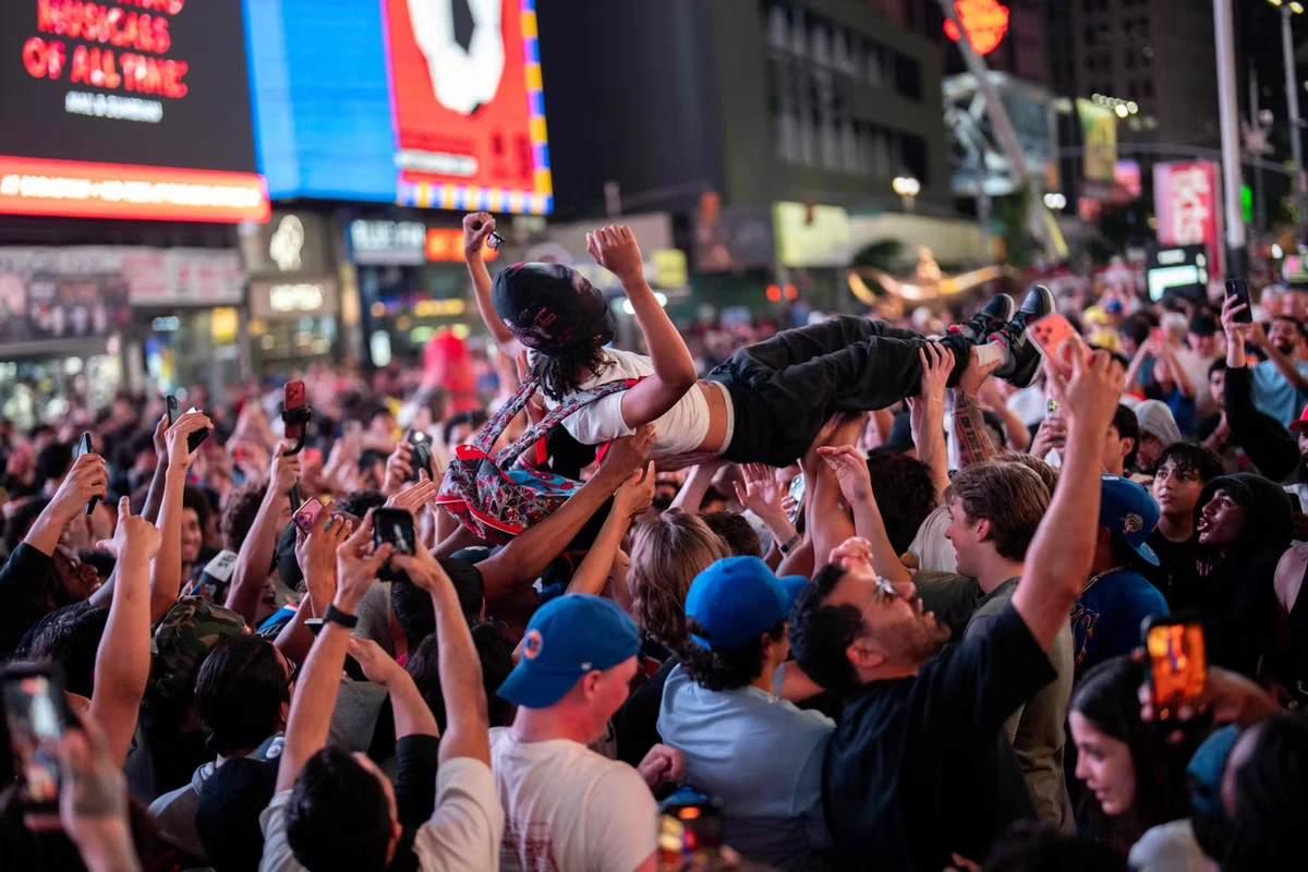Finales NBA : après des années de disette, New York vibre de nouveau pour le basket-ball et son équipe des Knicks