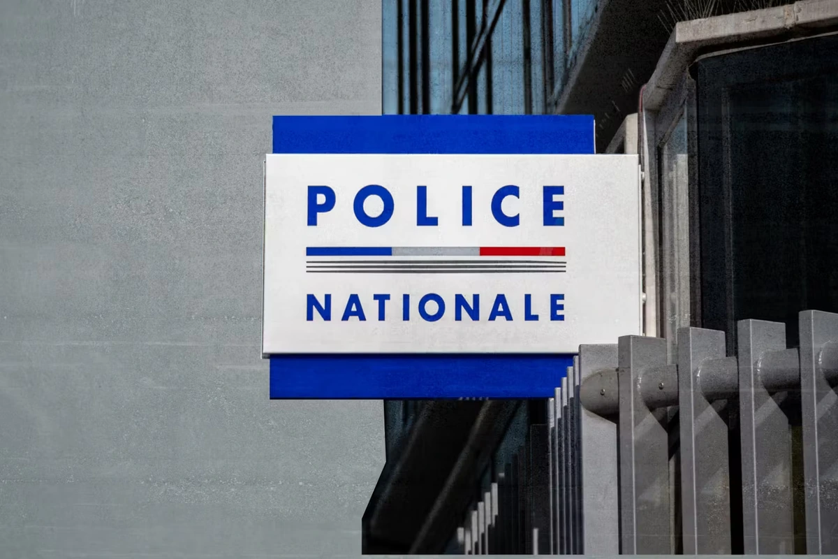 Nuit blanche à Paris : six membres du groupuscule Civitas en garde à vue, dont deux soupçonnés d’avoir bousculé deux élus