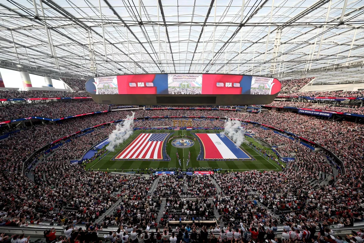 Coupe du monde 2026 : la « fête hollywoodienne » de la sélection américaine pour son entrée en lice, vue par la presse internationale