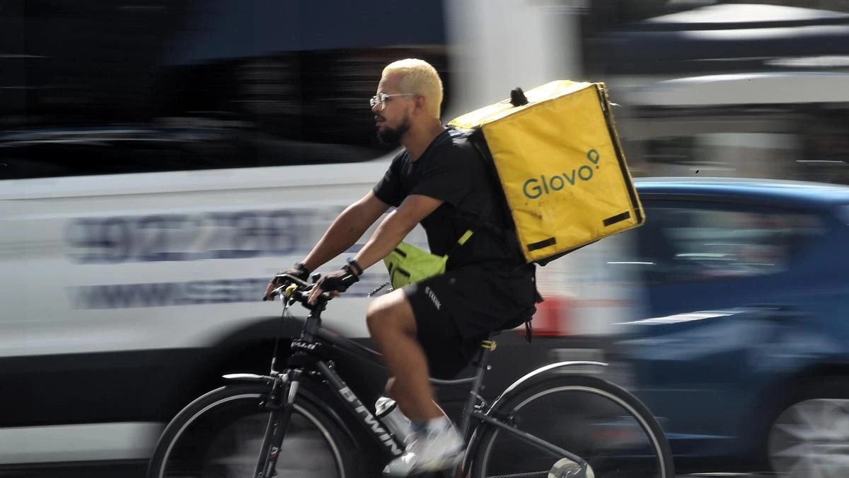 Uber lanza una oferta de compra por 13.000 millones de euros a Delivery Hero, dueña de Glovo
