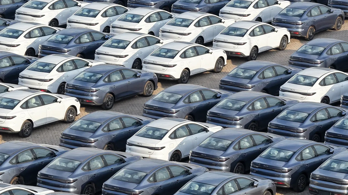BYD greift deutschen Kfz-Markt an: Flash-Charging, 300 Ladestationen und neue Jobs