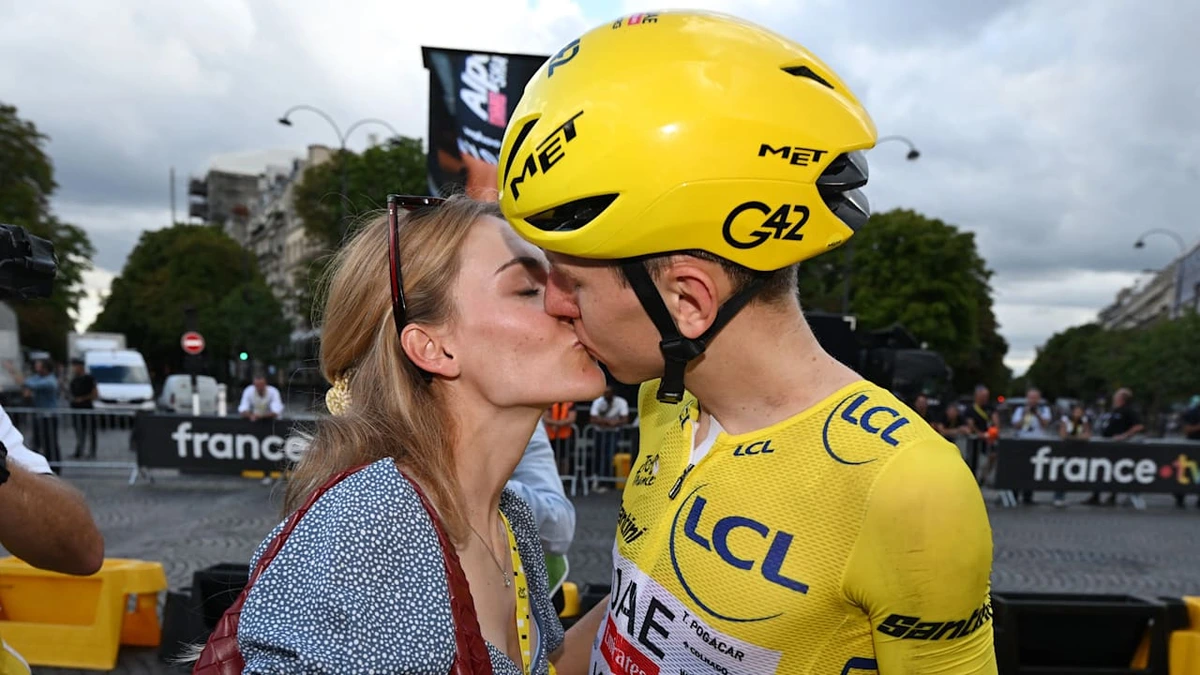 So süß feiert Pogacar seinen 5. Sieg bei der Tour de France