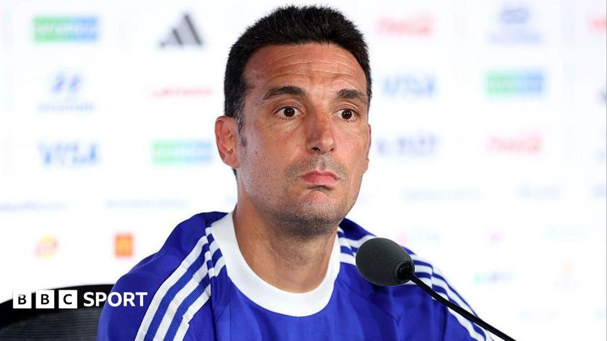 We shouldn't confuse politics and football - Scaloni
