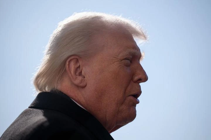 Trump declara más de mil millones de dólares en ingresos ligados a criptomonedas