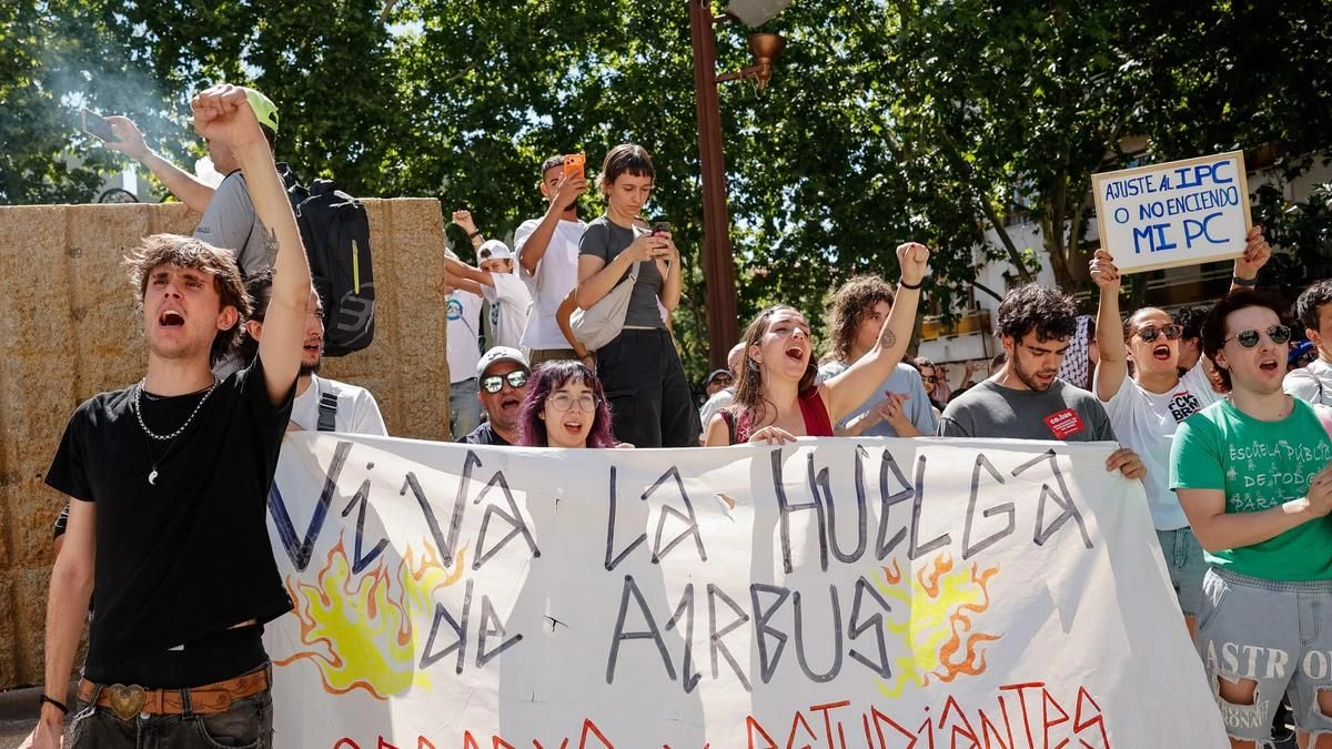 Los sindicatos rechazan el acuerdo de Airbus firmado con CCOO y plantean una huelga indefinida desde el 24 de agosto