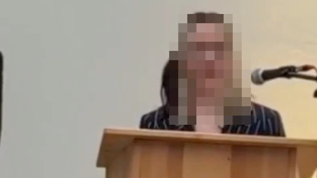 Mecklenburg-Vorpommern: „Fickt euch!“ Schülerin hält Wut-Rede beim Abi-Ball