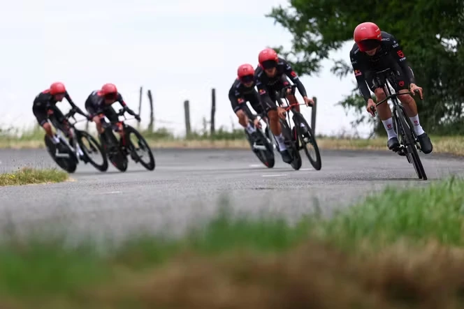 Tour de France 2026 : le contre-la-montre par équipes, un exercice périlleux pour lancer la 113ᵉ édition