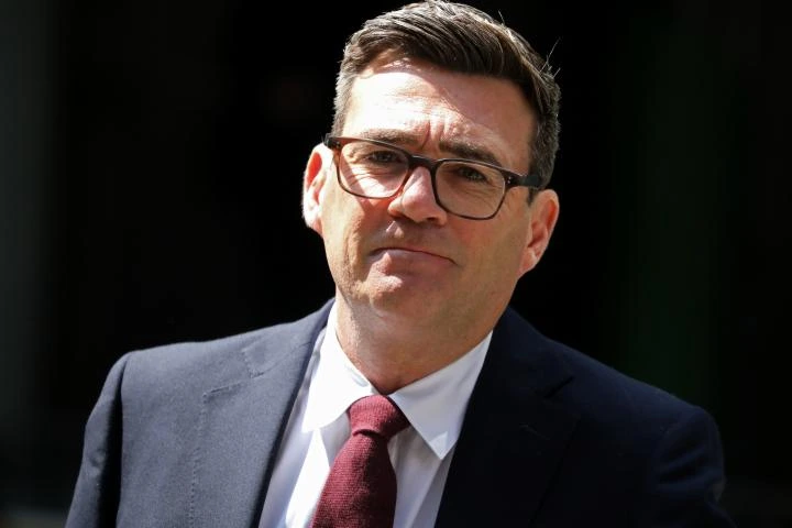 Andy Burnham es proclamado líder del Partido Laborista británico en sustitución de Starmer