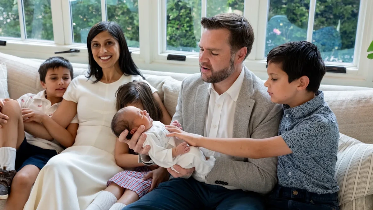 USA: Second Lady Usha Vance teilt erstes Familienfoto mit Baby Alec