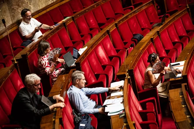 Pour 2027, un calendrier parlementaire serré où se bousculent les dernières priorités d’Emmanuel Macron