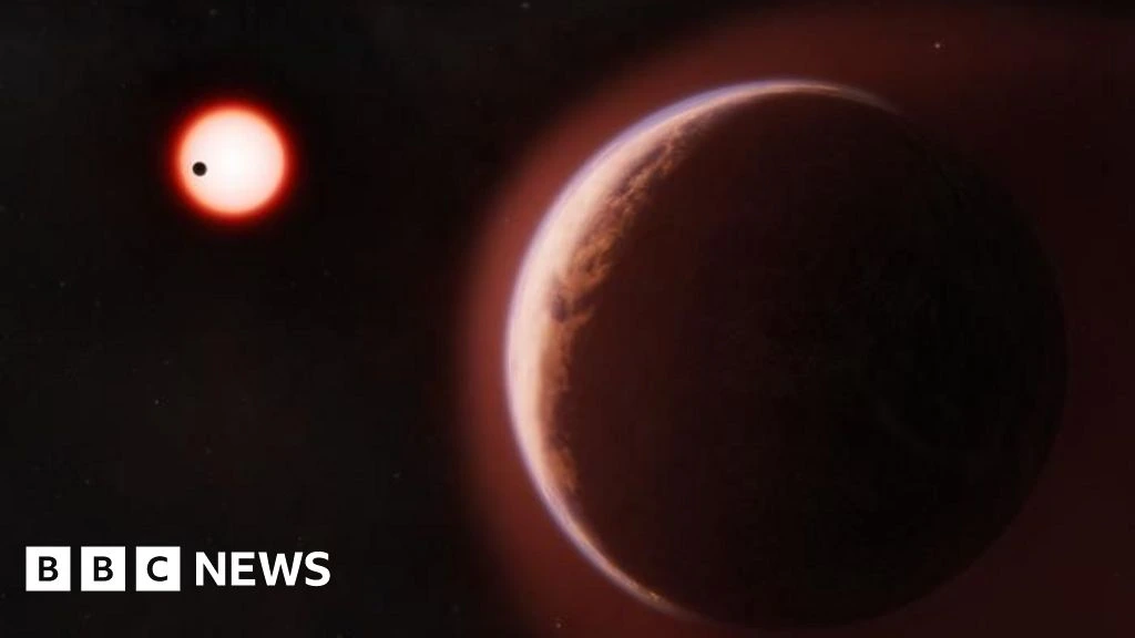 First atmosphere found on Earth-like planet in habitable zone of distant star