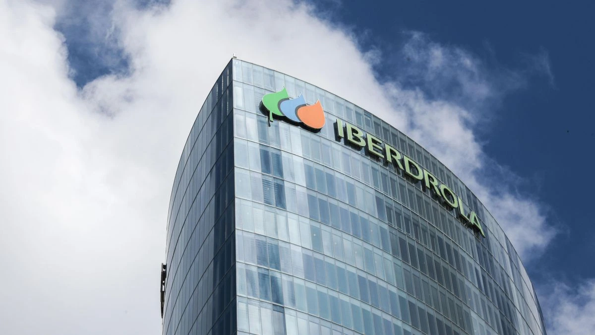 Iberdrola dispara a 4.336 millones sus beneficios hasta junio, un 22% más, tras vender su negocio mexicano a Cox