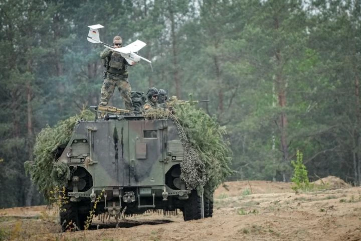 Los ejércitos de la OTAN pretenden tener cinco veces más operadores de drones preparados para un nuevo tipo de guerra para finales del próximo año