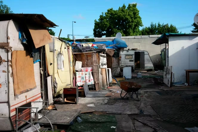 En Seine-Saint-Denis, l’Etat change de stratégie pour démanteler un bidonville