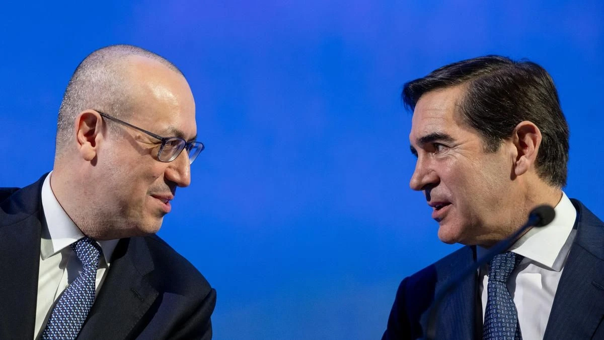 BBVA, Santander y Sabadell agitan sus equipos directivos ante el desembarco de la IA en su negocio