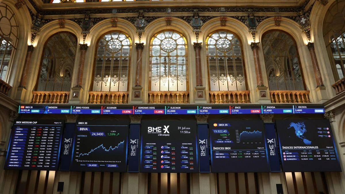 El Ibex cierra en máximos históricos y comienza agosto rozando los 20.000 puntos