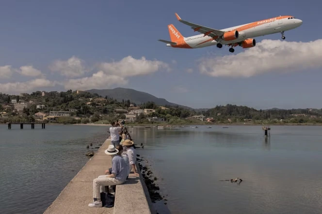 Rachat d’easyJet par le fonds américain Apollo : quelles conséquences pour la compagnie à bas coût ?