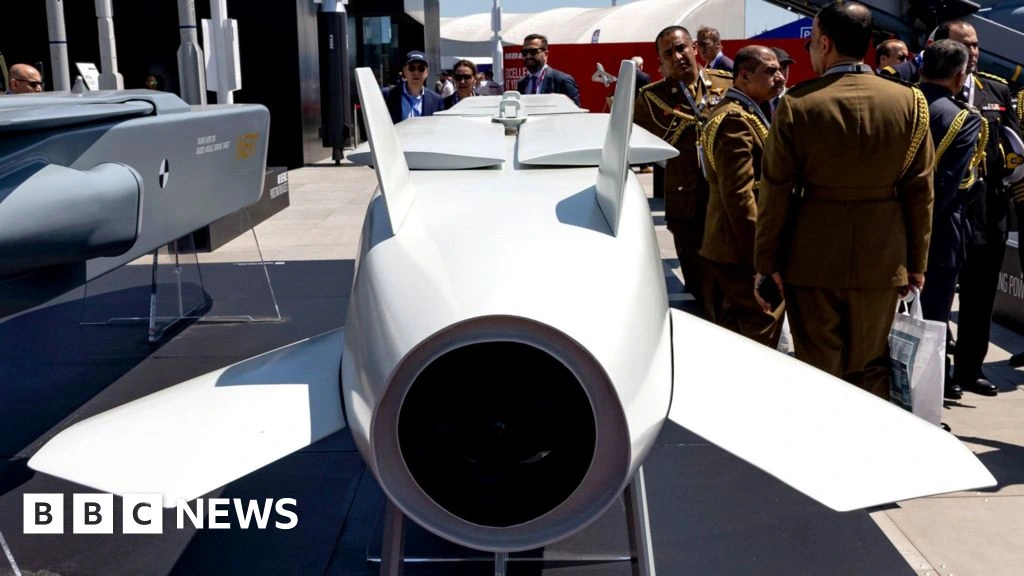 UK missiles offer may help Ukraine - but they are not what Zelensky needs most